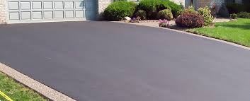 Best Asphalt Driveway Installation  in Riverside, IL